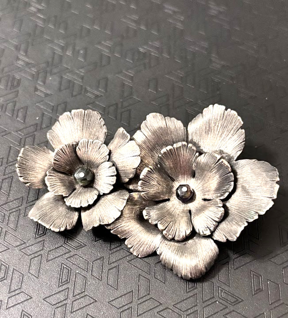 Citrine by the Stones Double Flower Brooch Pewter Tone Black Stone 3.5" Pin